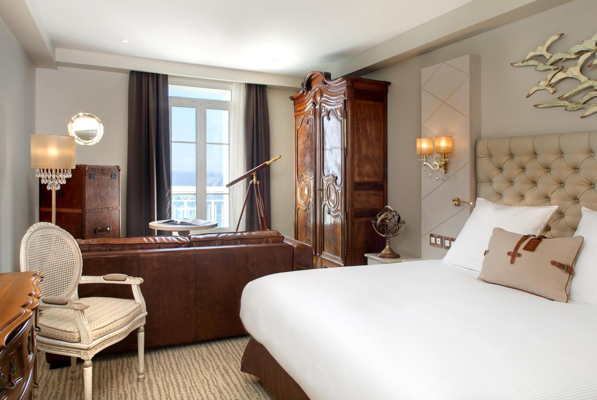 Grand Hotel Des Sablettes Plage, Curio Collection By Hilton La Seyne-sur-Mer Exteriér fotografie